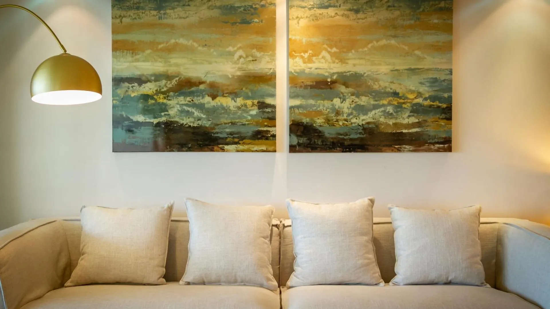 Marbella Banus Suites - Golden Mile Jardines Del Principe 1 0*,  Španělsko