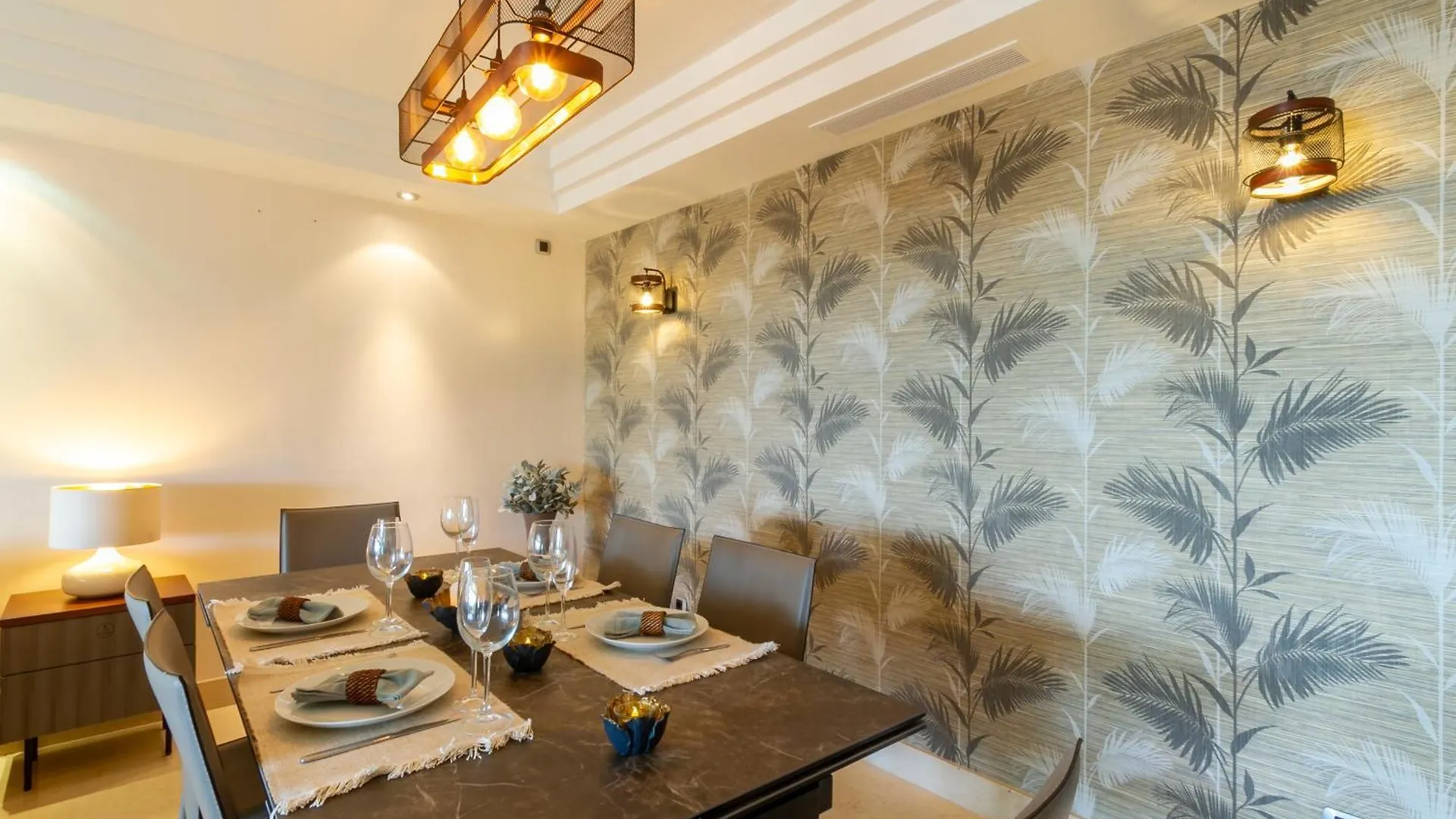 Marbella Banus Suites - Golden Mile Jardines Del Principe 1 Apartmán